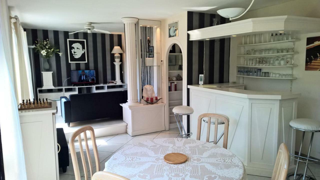 Appartement Le Bois Bryas à Revin  Extérieur photo
